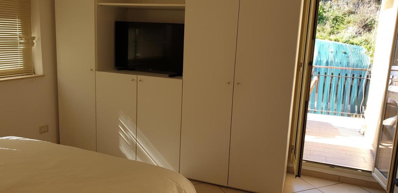Bed and Breakfast Iriss Taormina Exterior foto