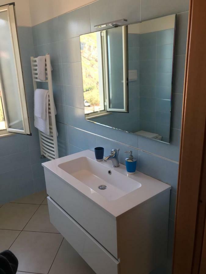 Bed and Breakfast Iriss Taormina Exterior foto